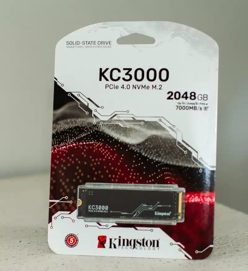 Build PC Gaming 100 triệu với ổ cứng SSD Kingston KC3000